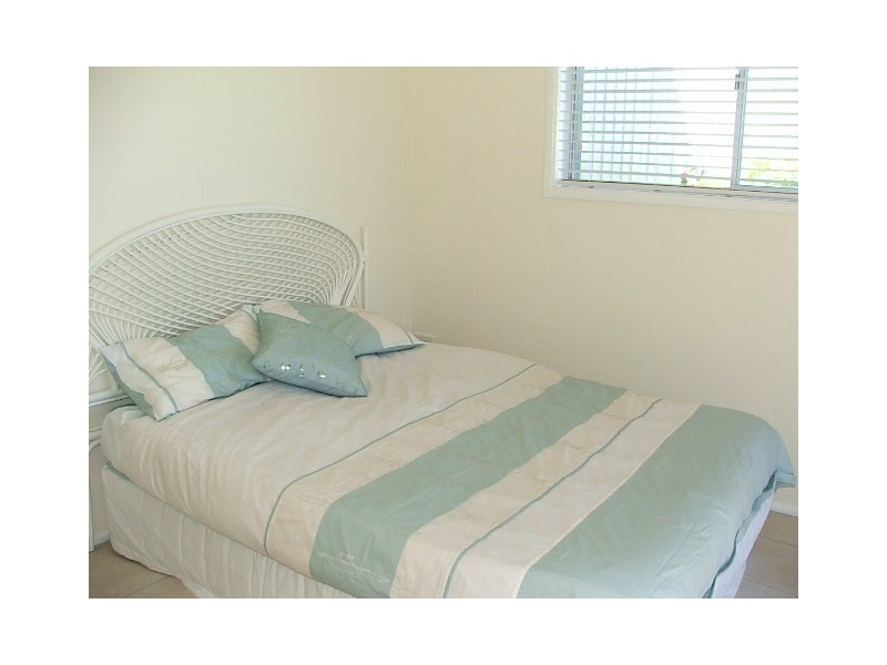 19 Ocean View Ave, Airlie Beach QLD 4802