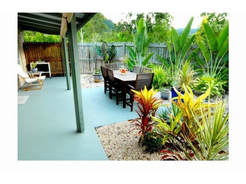 1/2 Mandalay Road, Jubilee Pocket QLD 4802