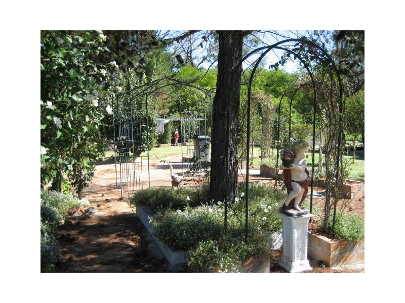 20 McGlew Street, Stanthorpe QLD 4380