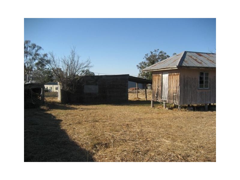 42 Old Stanthorpe Rd, Warwick QLD 4370