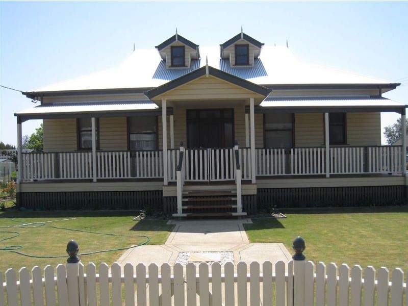 45 locke, Warwick QLD 4370