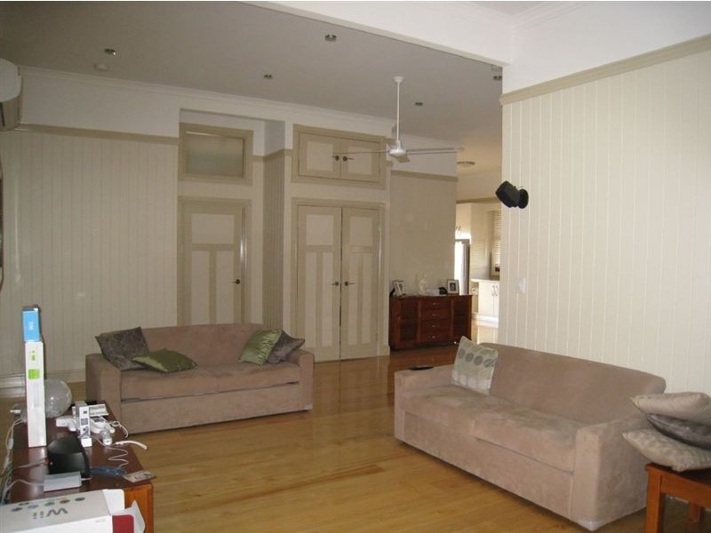 45 locke, Warwick QLD 4370