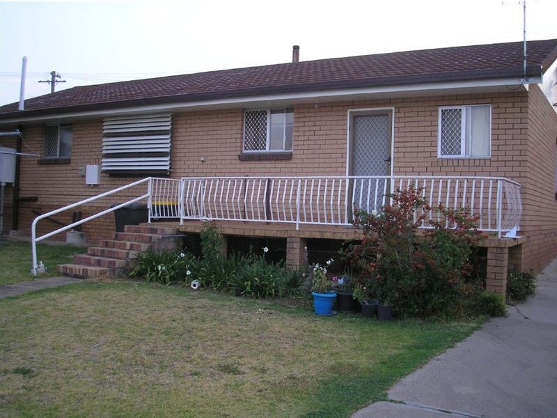 12 Redgwell St, Warwick QLD 4370