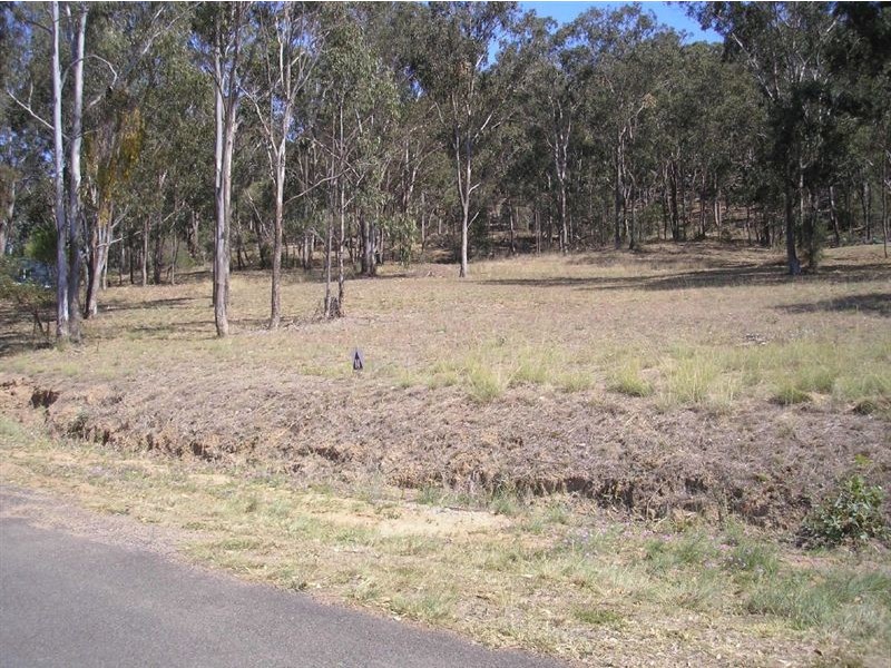 12 Charlie Doy Pl, Warwick QLD 4370