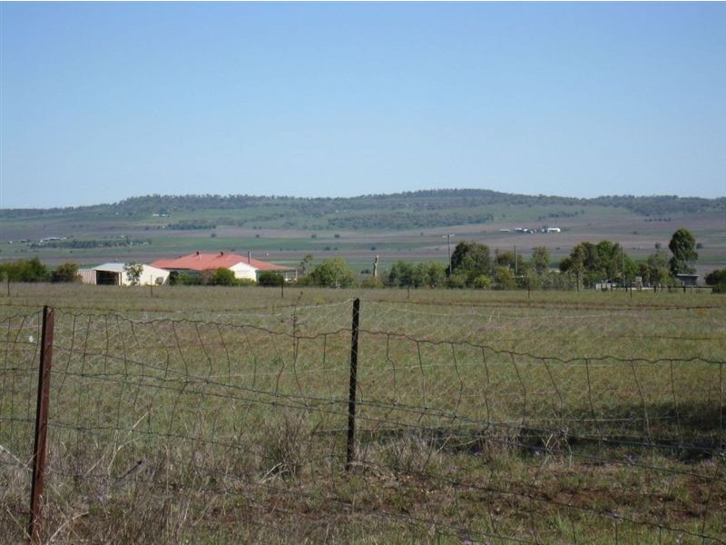 18124 New England Hwy, Mount Marshall QLD 4362