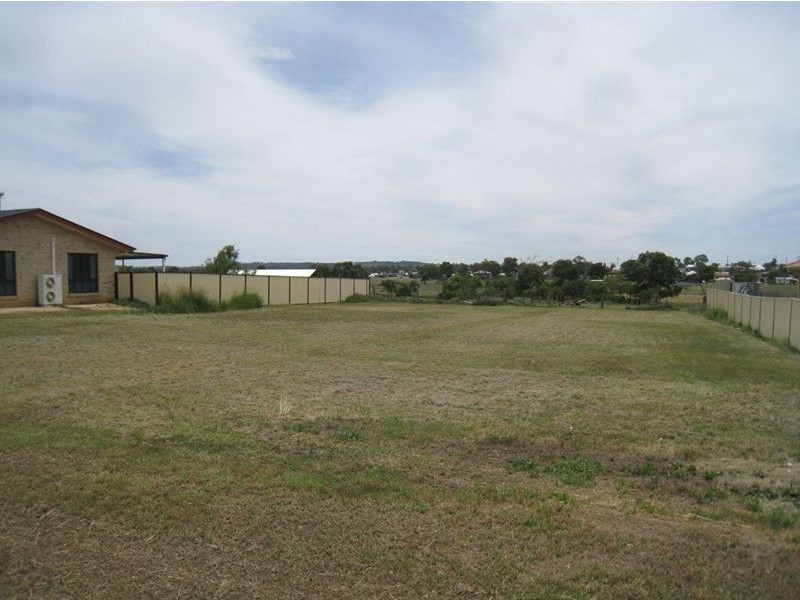 13 Brook St, Warwick QLD 4370