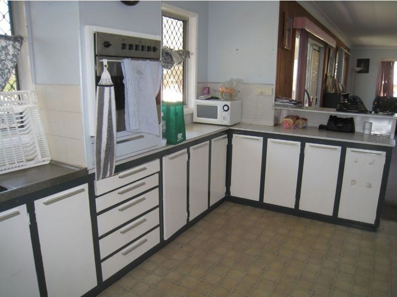 69 Locke St, Warwick QLD 4370