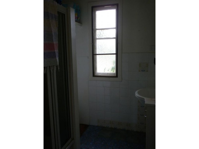 5 Clowes Cres, Warwick QLD 4370