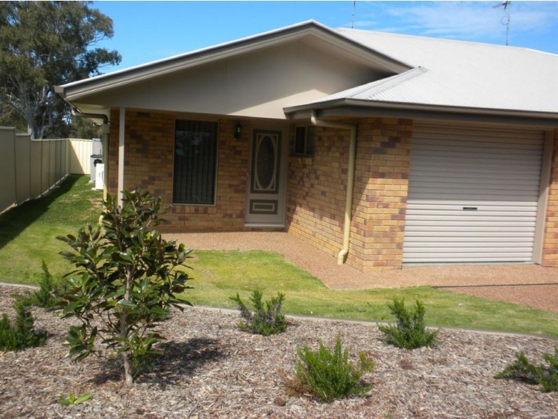 2/40 Glen Rd, Warwick QLD 4370