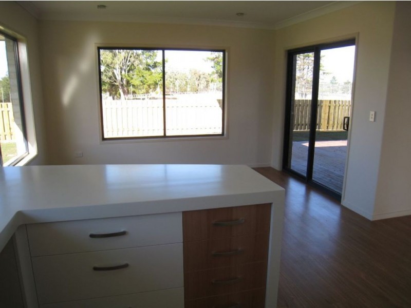 10 Shipley St, Warwick QLD 4370