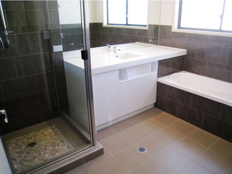 10 Shipley St, Warwick QLD 4370