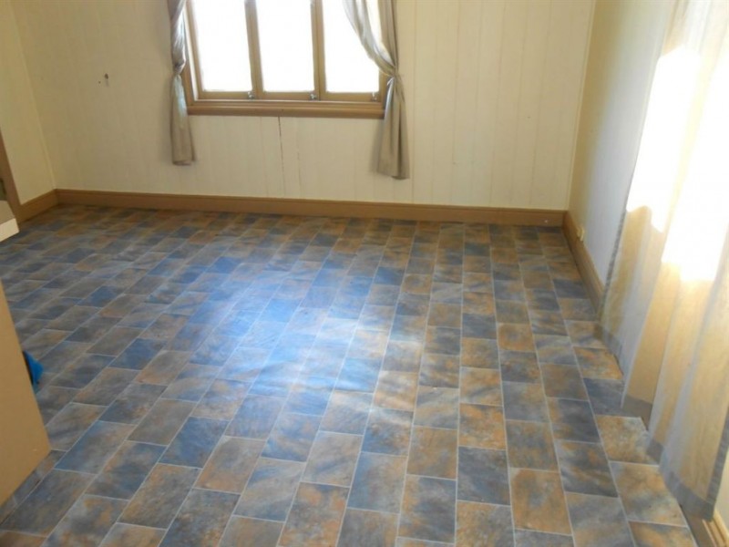 11 Rose St, Warwick QLD 4370