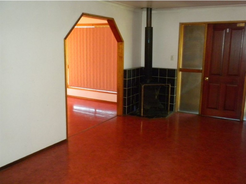 12 Peace St, Warwick QLD 4370