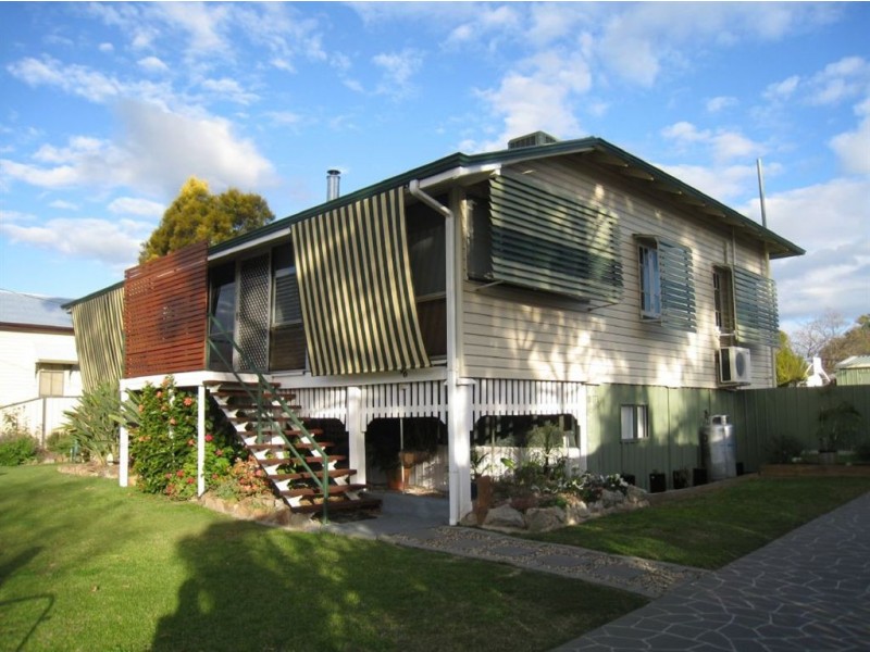 96 Pratten St, Warwick QLD 4370