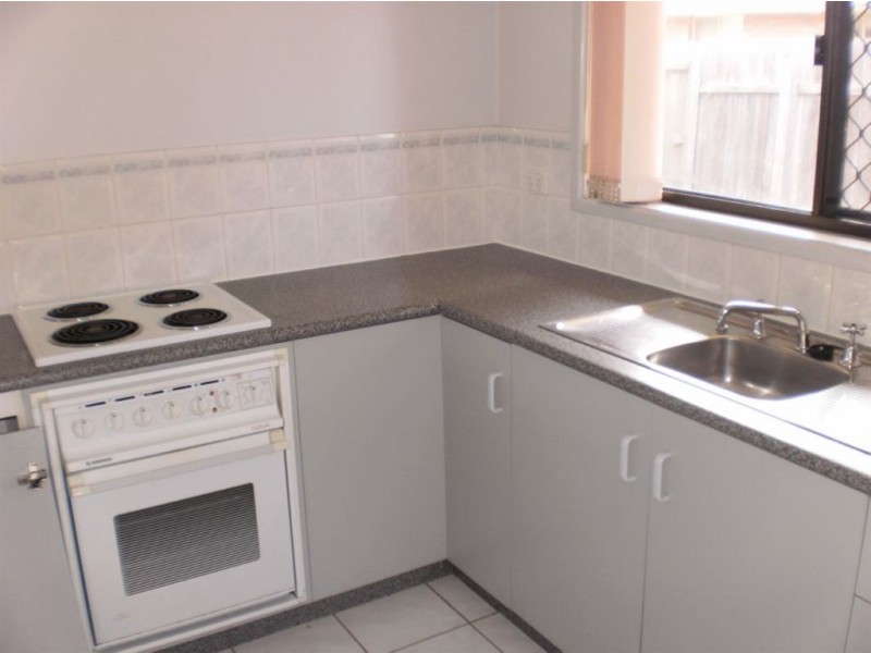 1/2 Hollins Ct, Warwick QLD 4370