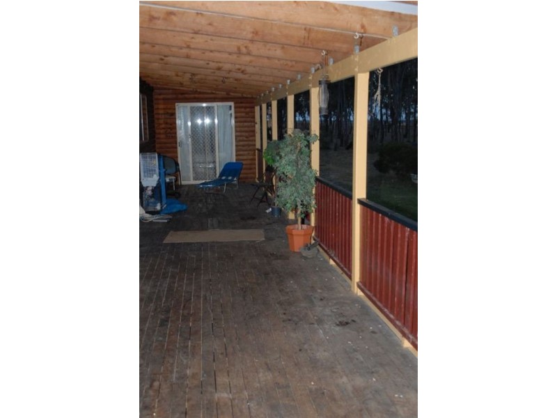 77 Hendon-Victoria Hill Rd, Deuchar QLD 4362