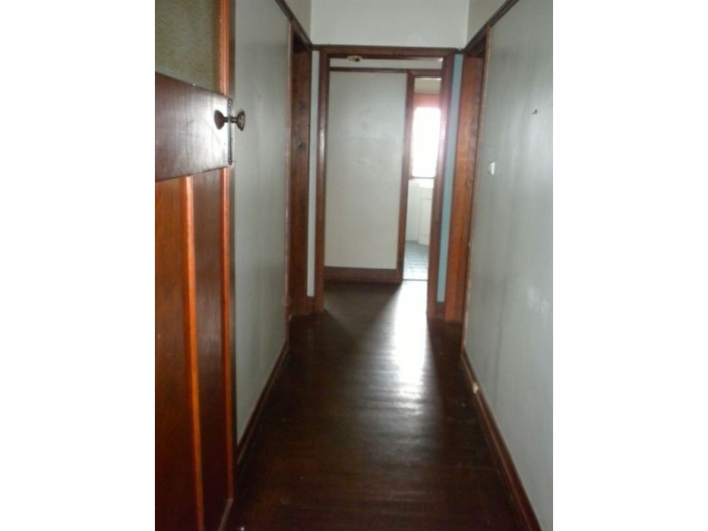 28 Wallace St, Warwick QLD 4370