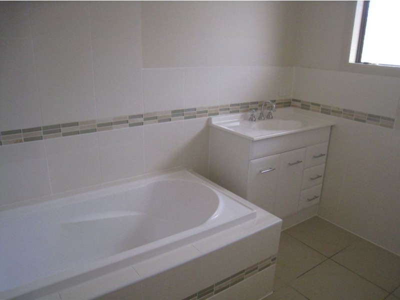 8 Rose Lea Court, Warwick QLD 4370