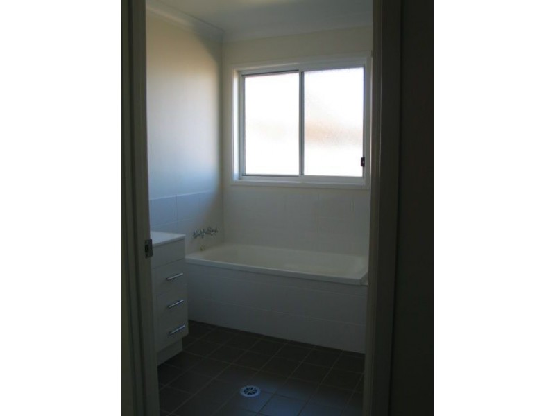 16 Ridgeview Rd, Warwick QLD 4370