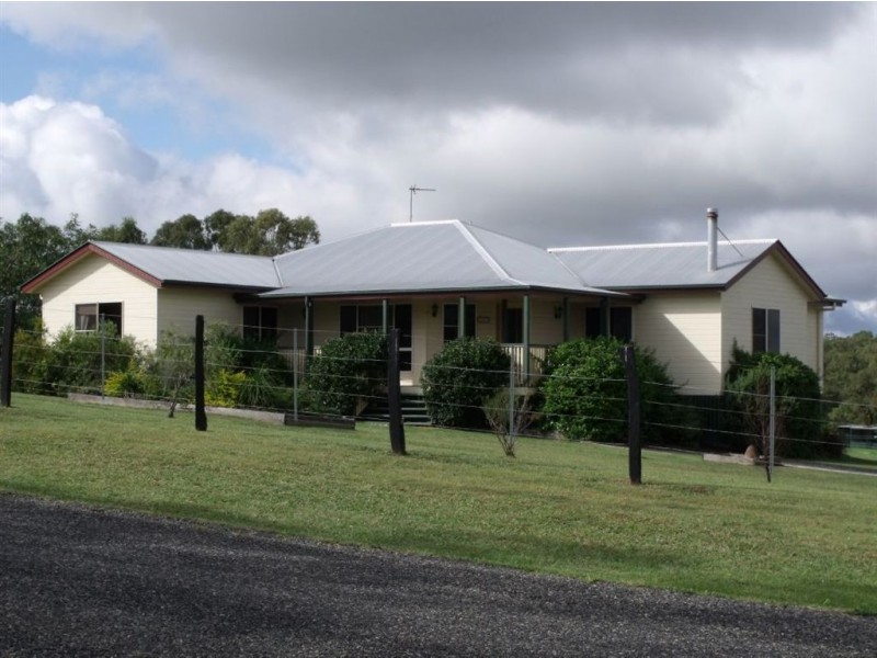 55 Schoch Rd, Warwick QLD 4370