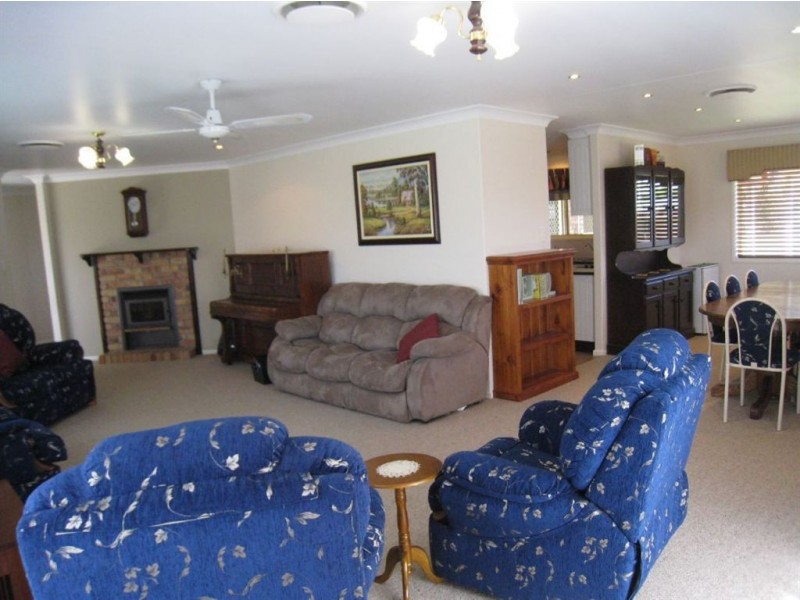 9 William St, Warwick QLD 4370