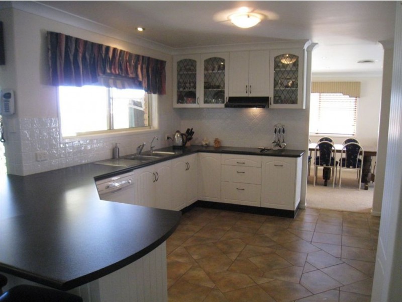 9 William St, Warwick QLD 4370