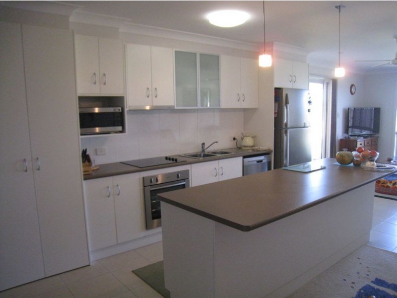 2/11 Hans Borgar Crt, Warwick QLD 4370