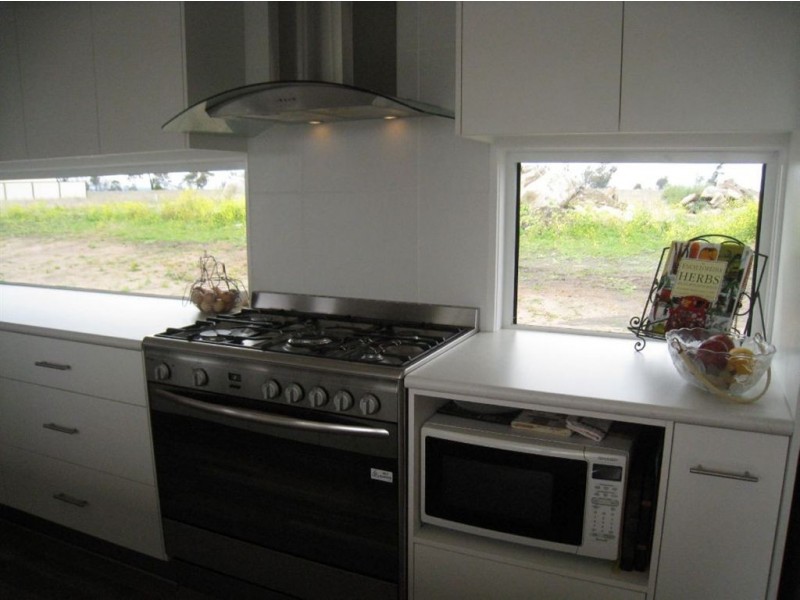 23 Derain Drive, Warwick QLD 4370