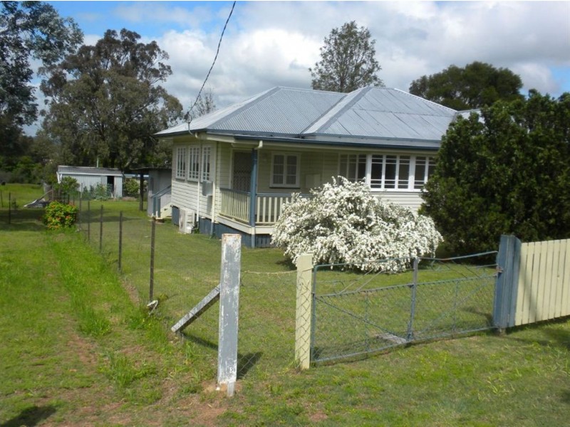 30 Glen Rd, Warwick QLD 4370