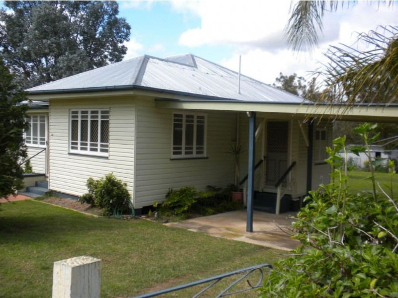 30 Glen Rd, Warwick QLD 4370