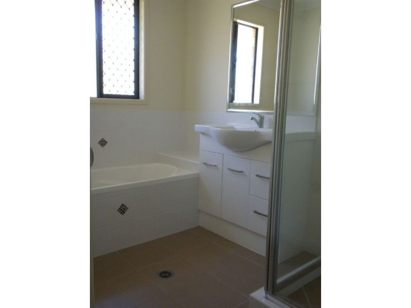 17 Boronia dr, Warwick QLD 4370