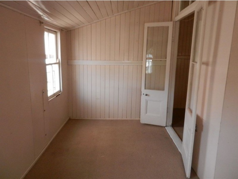 2/17 King St, Warwick QLD 4370