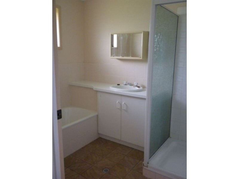 192 Ogilvie Rd, Warwick QLD 4370