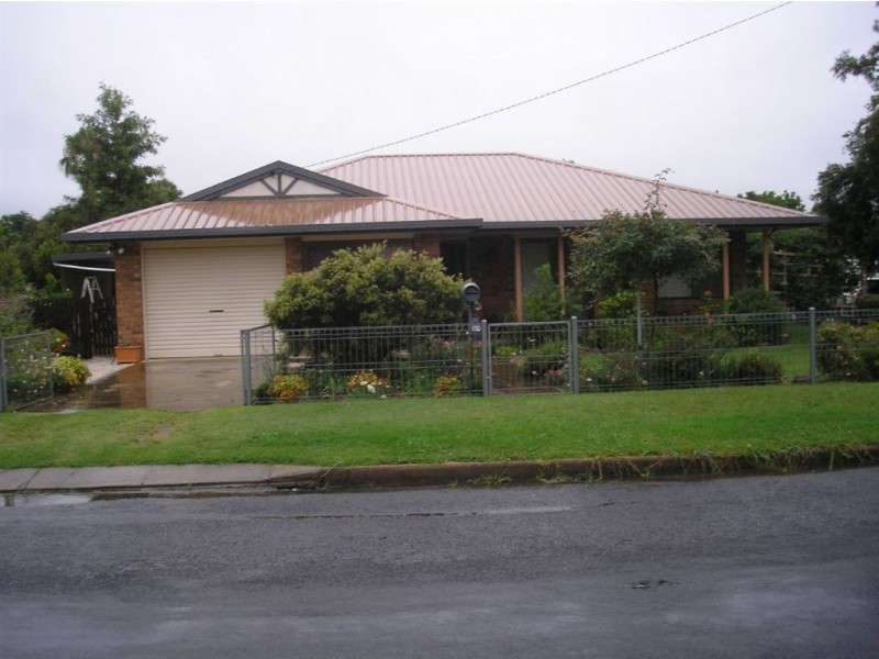 17 Locke St, Warwick QLD 4370