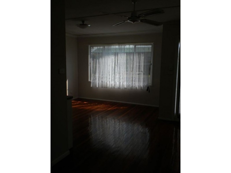 8 Rowland St, Warwick QLD 4370