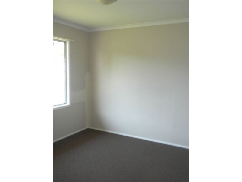 8 Rowland St, Warwick QLD 4370