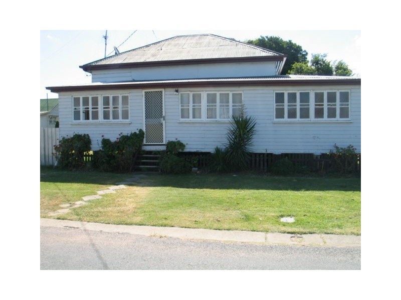 15a Acacia Ave, Warwick QLD 4370