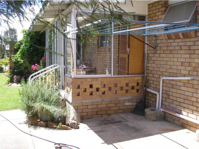 11a Clarke St, Warwick QLD 4370