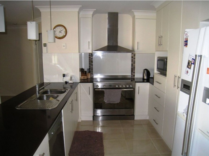 17 Floribunda Ave, Warwick QLD 4370