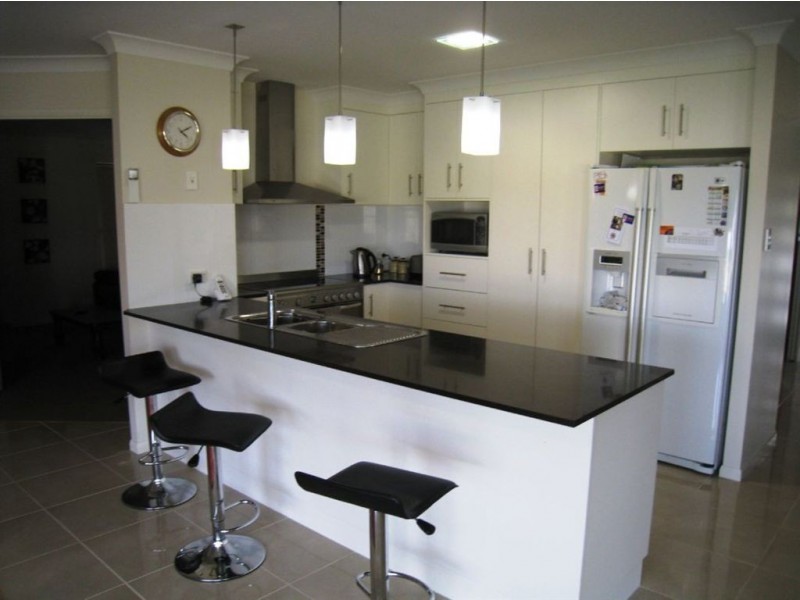 17 Floribunda Ave, Warwick QLD 4370