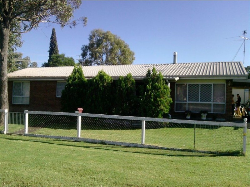 111 Cleary St, Warwick QLD 4370