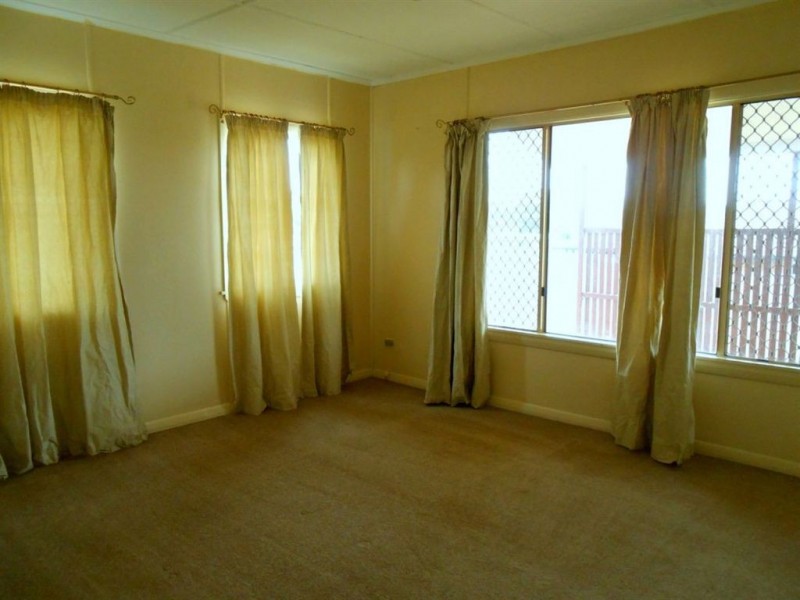 17 Batterham St, Warwick QLD 4370