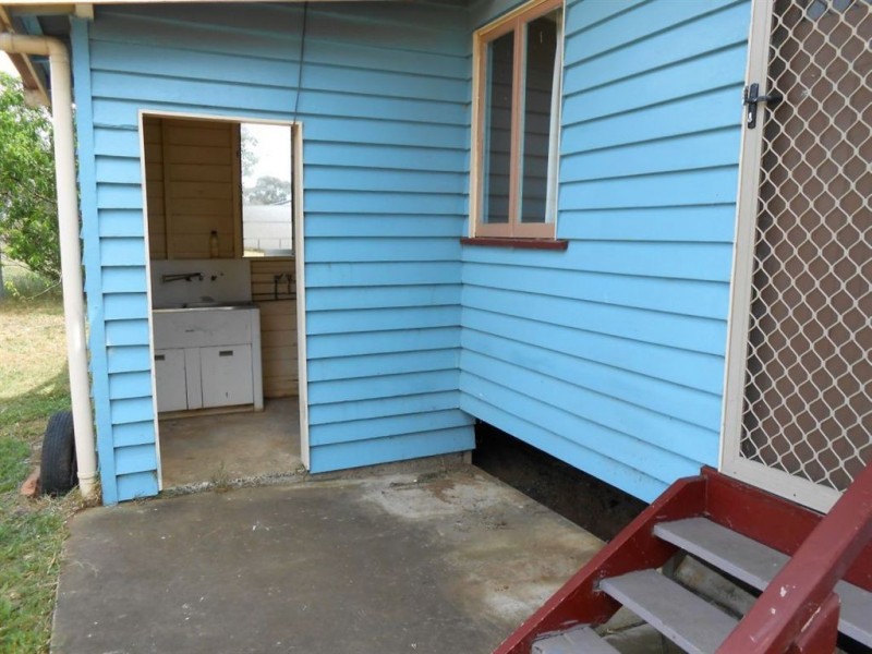 17 Batterham St, Warwick QLD 4370