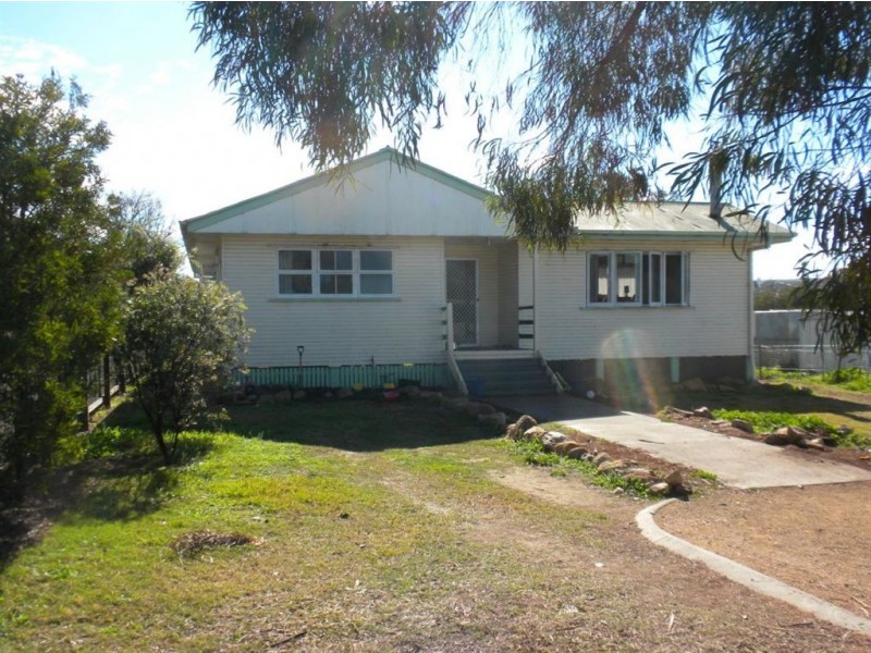 13 Hope St, Warwick QLD 4370