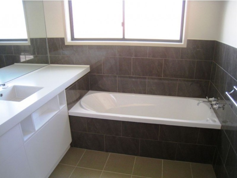 10 Shipley St, Warwick QLD 4370