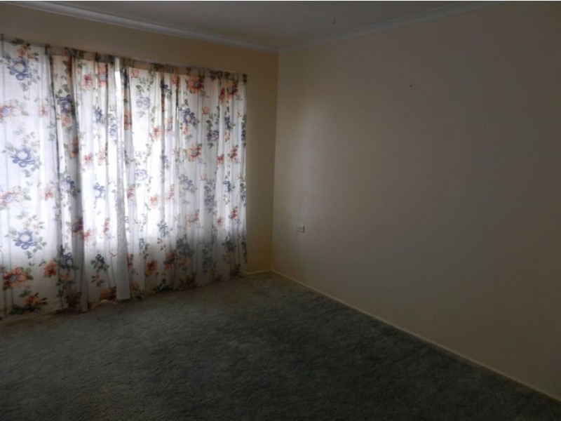 8 Redgwell St, Warwick QLD 4370