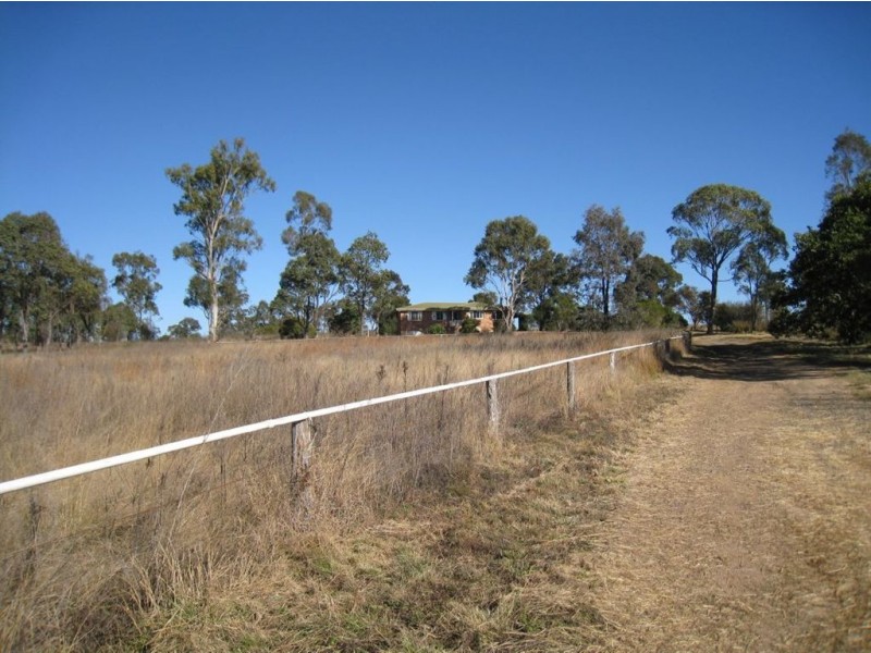14045 Cunningham Hwy, Warwick QLD 4370