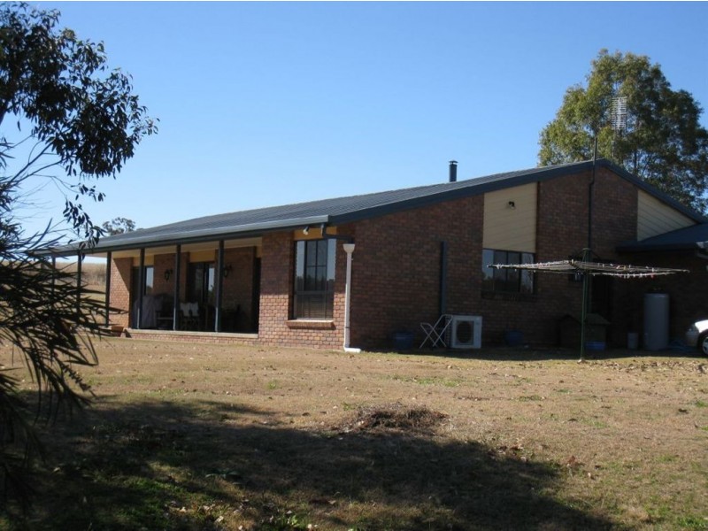 55 Robinsons Rd, Warwick QLD 4370