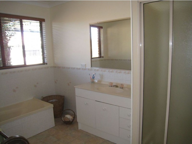 55 Robinsons Rd, Warwick QLD 4370