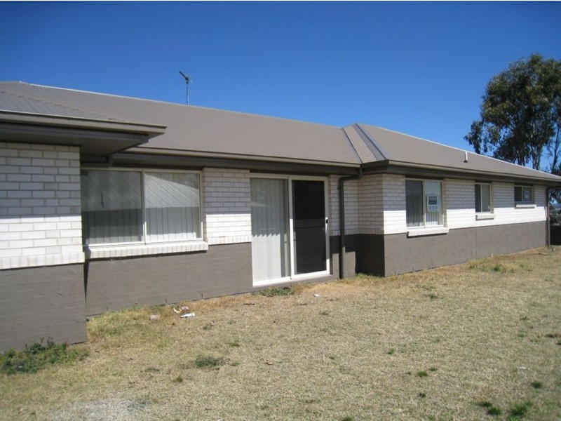 6 St George St, Warwick QLD 4370